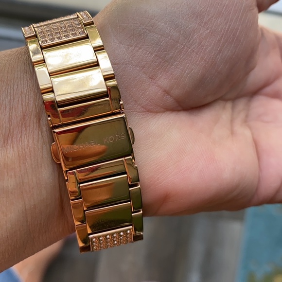 Michael Kors Crystal Watch - Picture 4 of 12